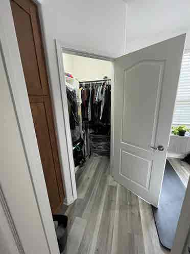 Roommate Wanted - Master Bedroom