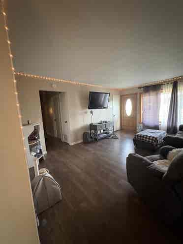 Looking for sublease for June !
