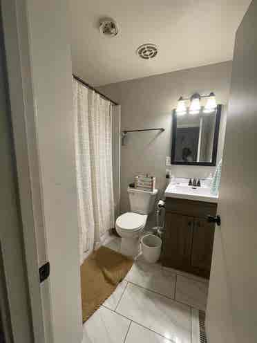 Looking for sublease for June !