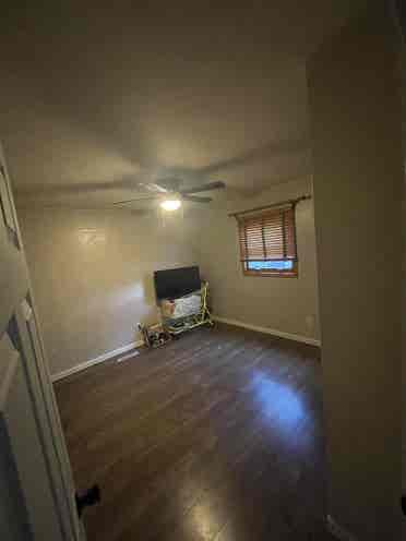 Looking for sublease for June !