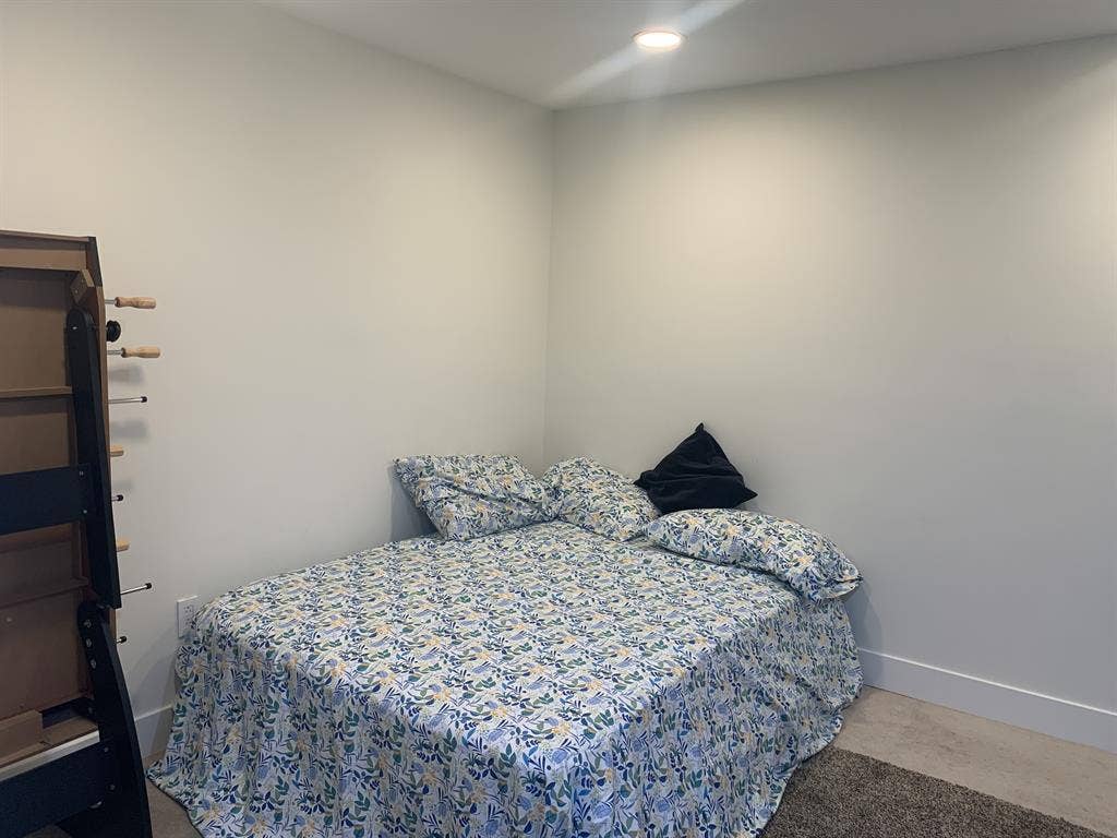 Looking for female Telugu roomie