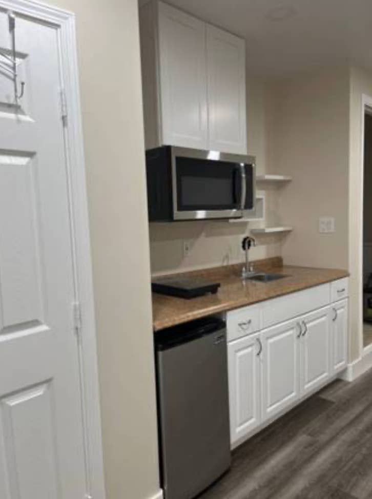 Private Studio-Utilities Included