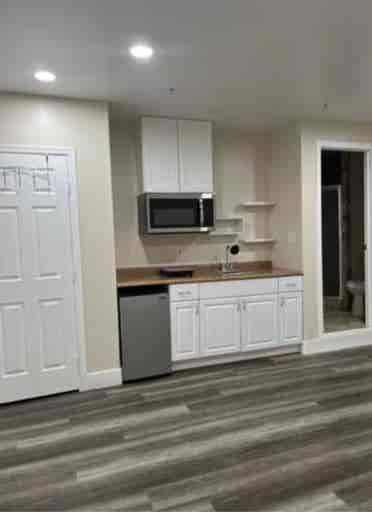 Private Studio-Utilities Included