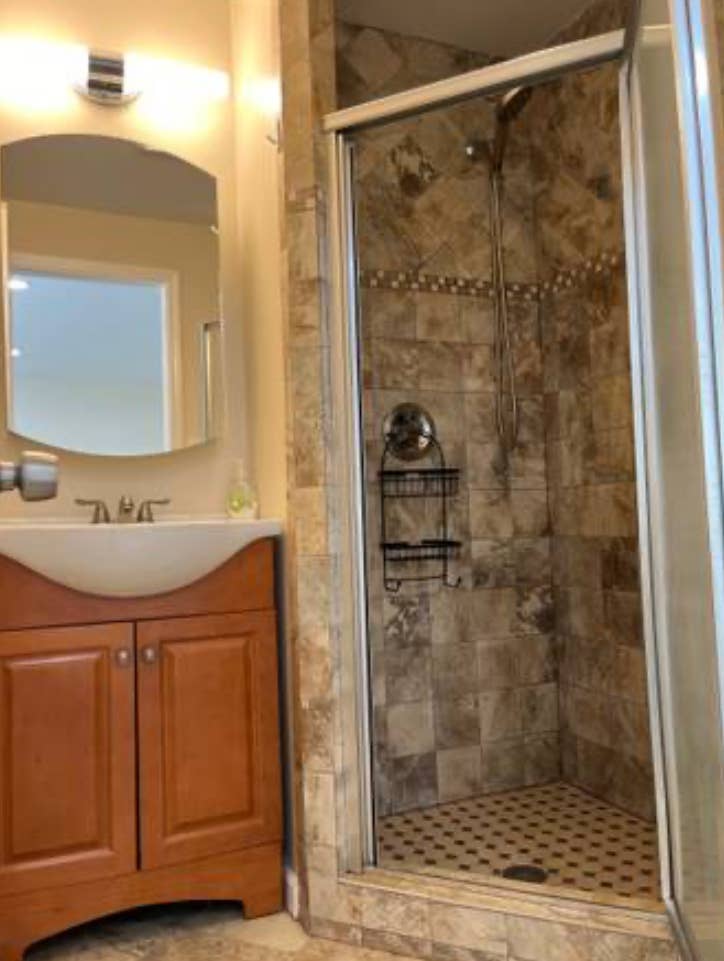 Private Studio-Utilities Included