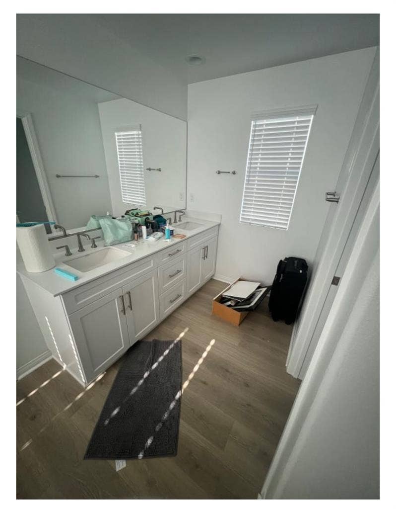 PrimaryBdrm-min frVictoriaGardens