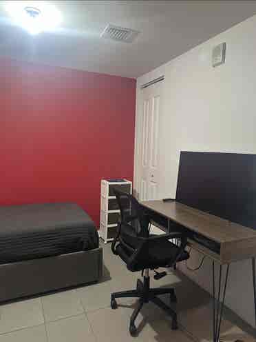 Private room/den dowtown Miami