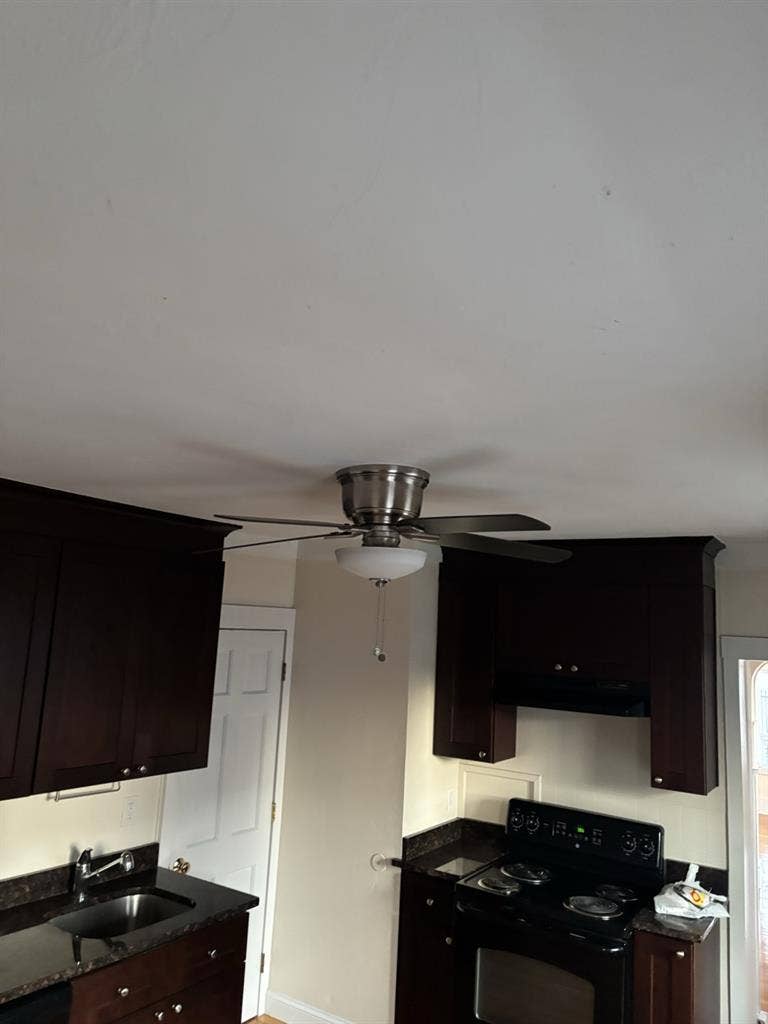 2 bedroom apartment for rent.