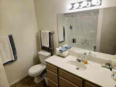 Seeking Roomate by Arrowhead mall