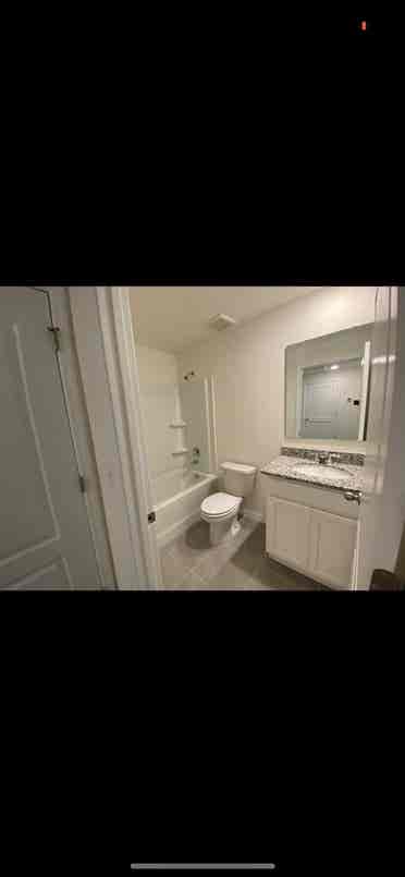 1room, private bath with utilities