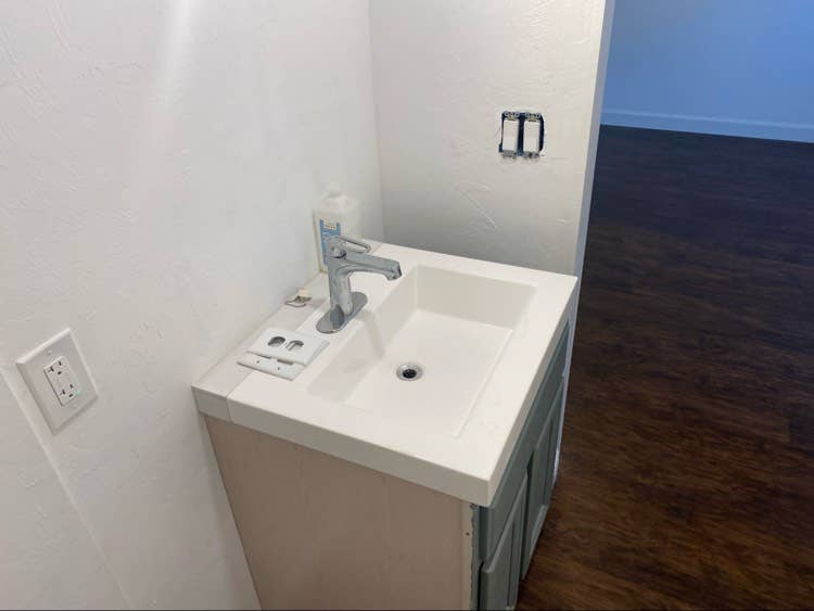 Studio with Private Bath/Entrance