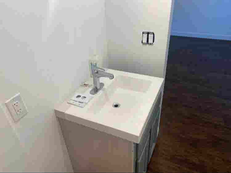Studio with Private Bath/Entrance