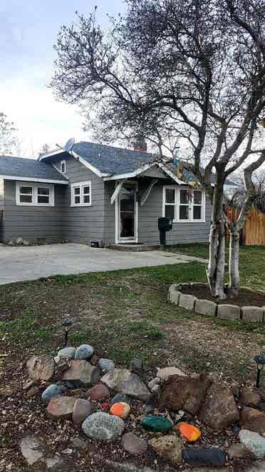 Large Room for Rent!