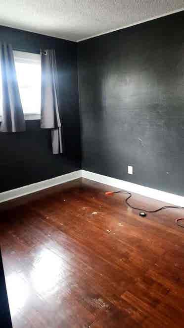 Large Room for Rent!