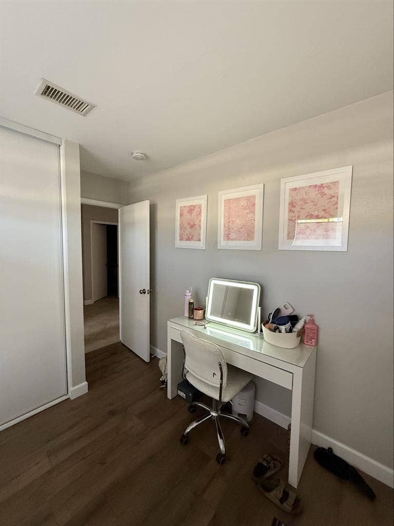 Need a roomate