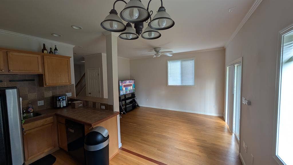 Private Room + Bath – $/mo