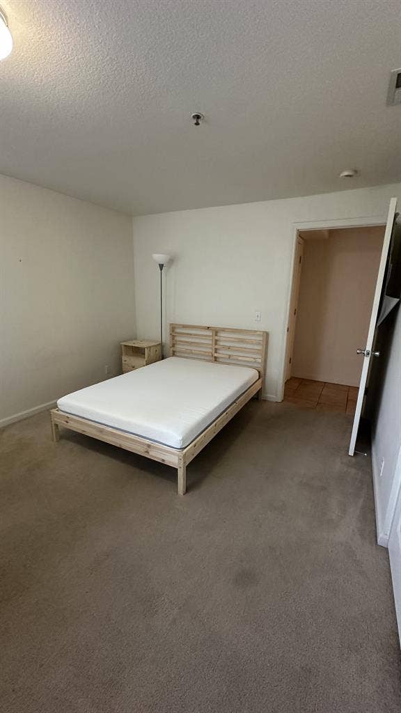 Private room at Colleges at La Rue