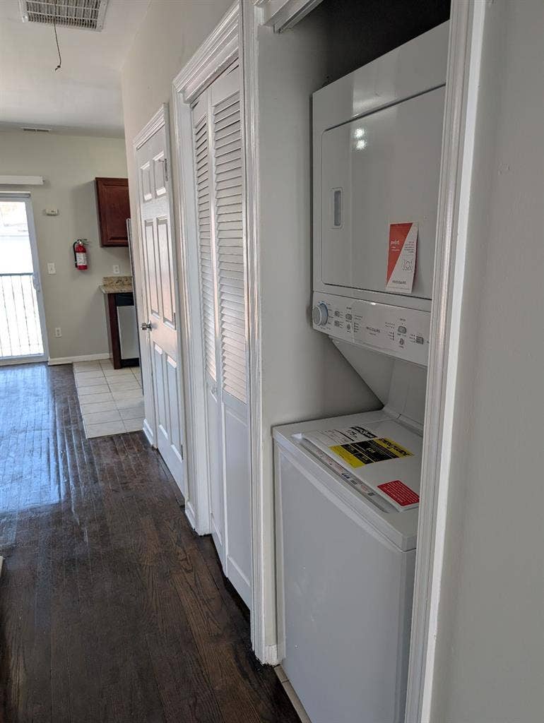 Fully refurb 2bd, utilities inc.