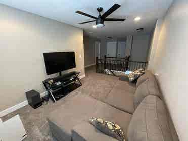Large bedroom in Saratoga Springs