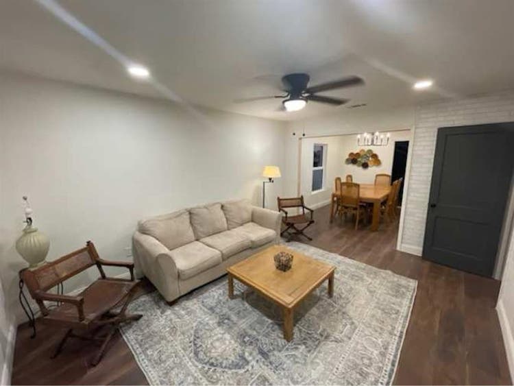 Cozy Room in Eado Houston