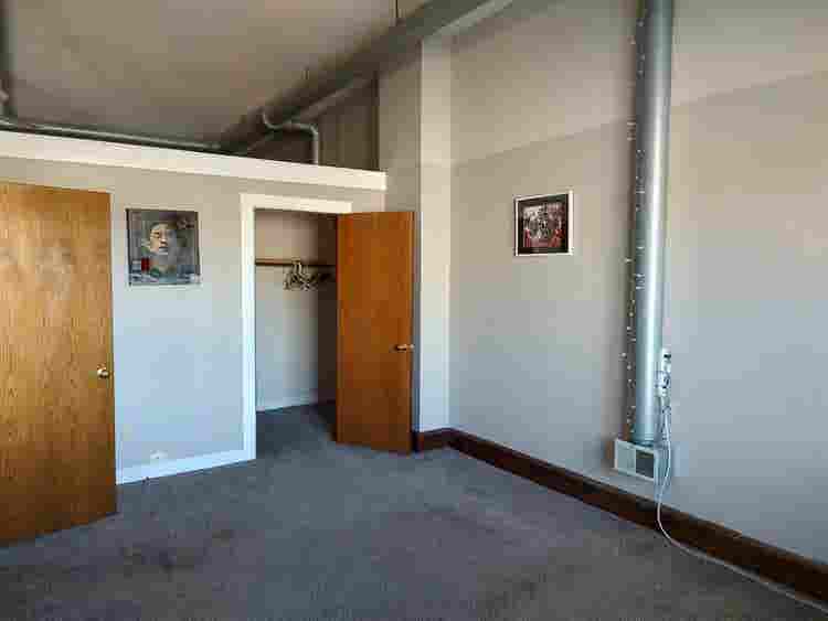 sq ft Loft in Bay View