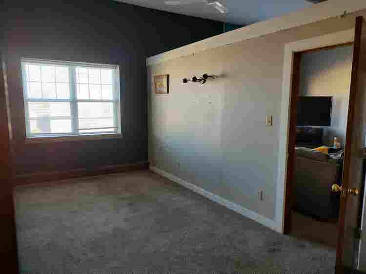 sq ft Loft in Bay View