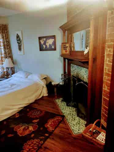 Victorian bright Home to Share