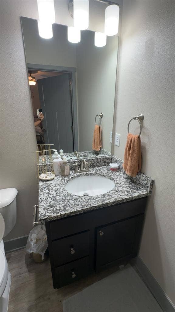 Price reduced for a summer sublease