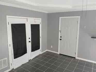 Available Room For Rent