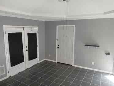Available Room For Rent