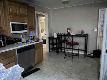 Furnished room in Shawnee
