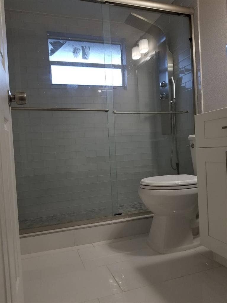 LITTLE HAVANA FURNISHED ROOM