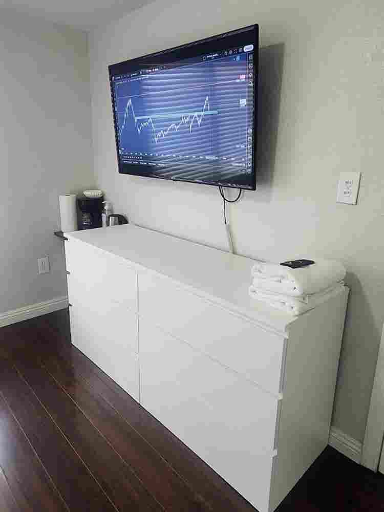 LITTLE HAVANA FURNISHED ROOM