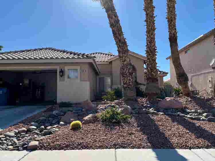 Room available in Centennial Hills