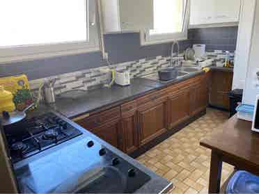 Looking for female flatmate