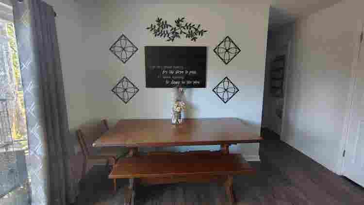 Ladies! Awesome Roommate Spot Open!
