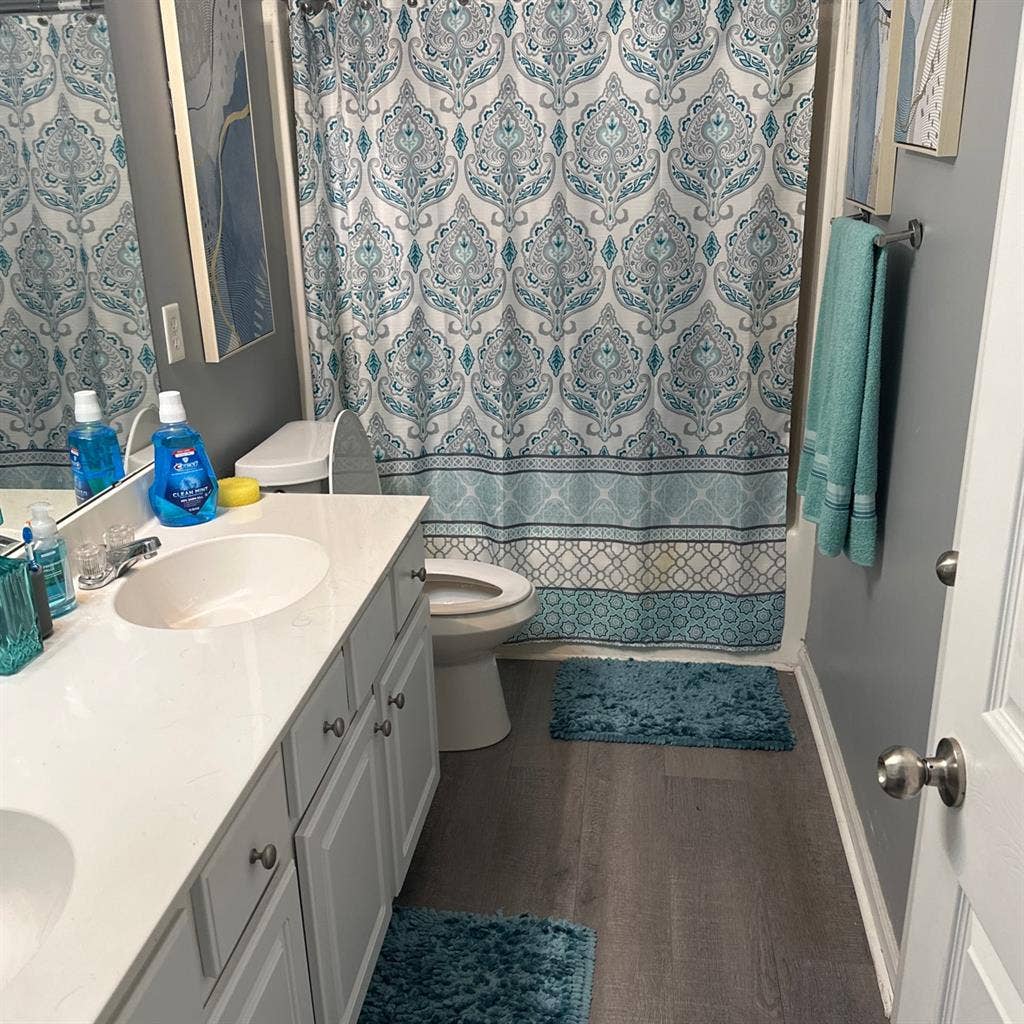 Comfy Room with private bathroom!