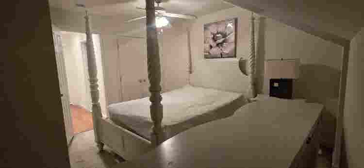 Room for Rent Available Immediately