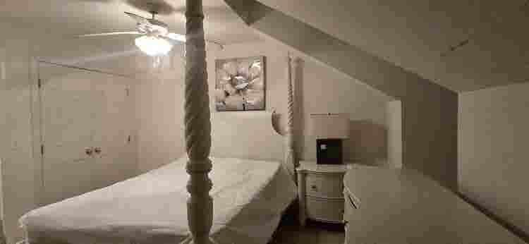 Room for Rent Available Immediately