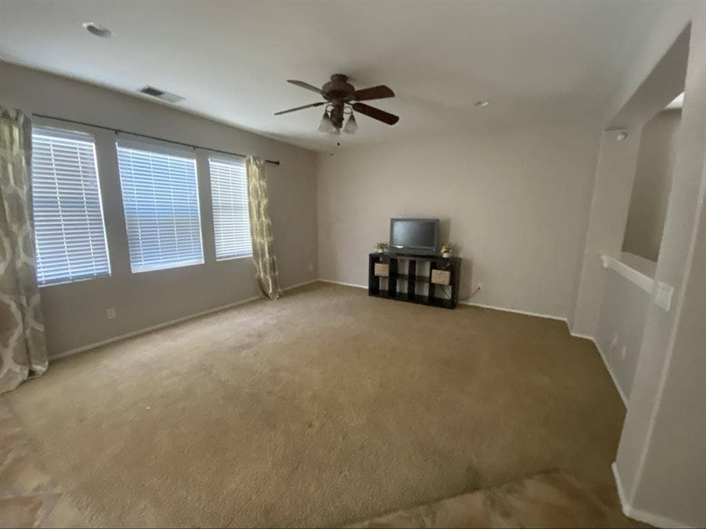 Private room in beautiful home