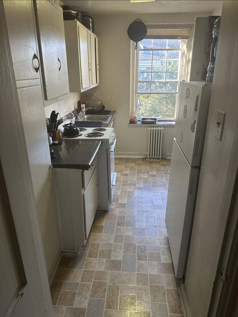 ALL UTILITIES 2 BDR CONDO IN DC