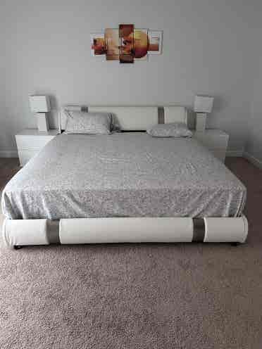 Room for Rent (Preferably Female)