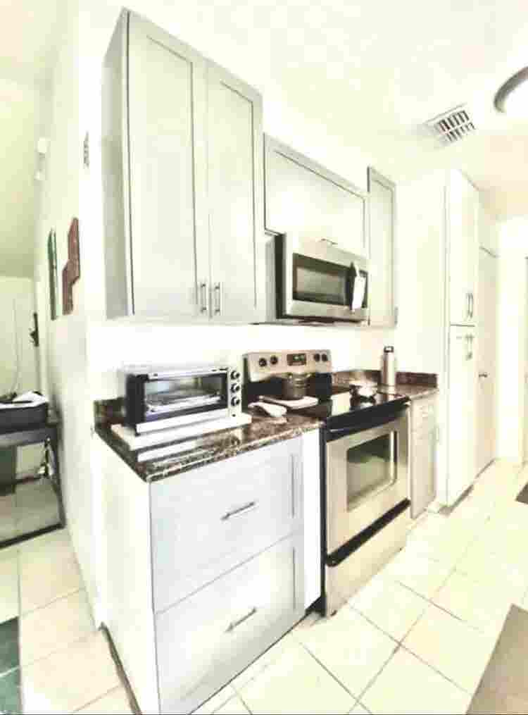 Furnished Room w/ bathroom