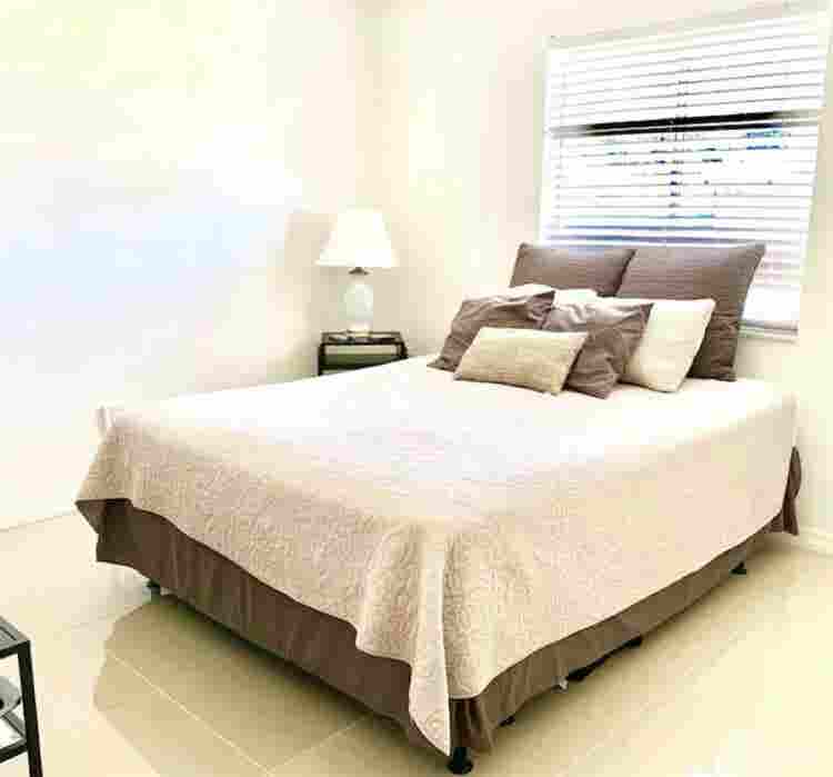 Furnished Room w/ bathroom