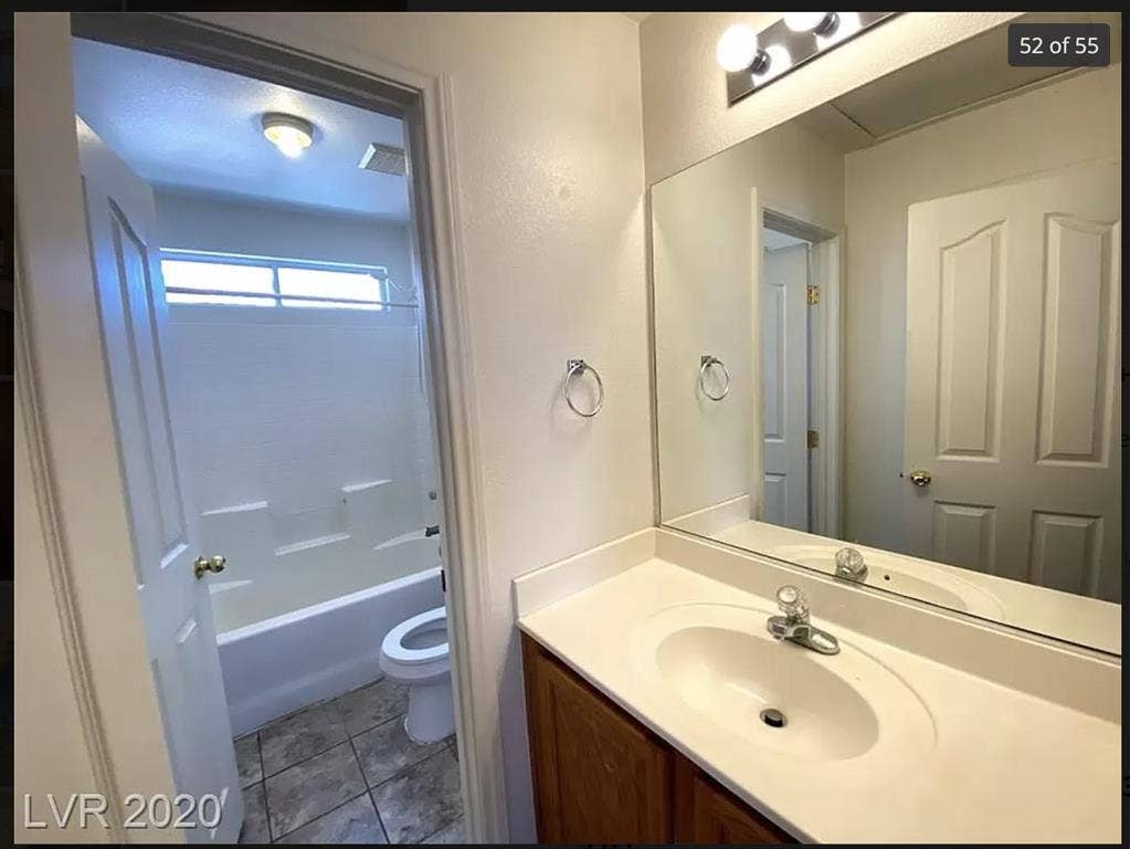 Looking for a roommate