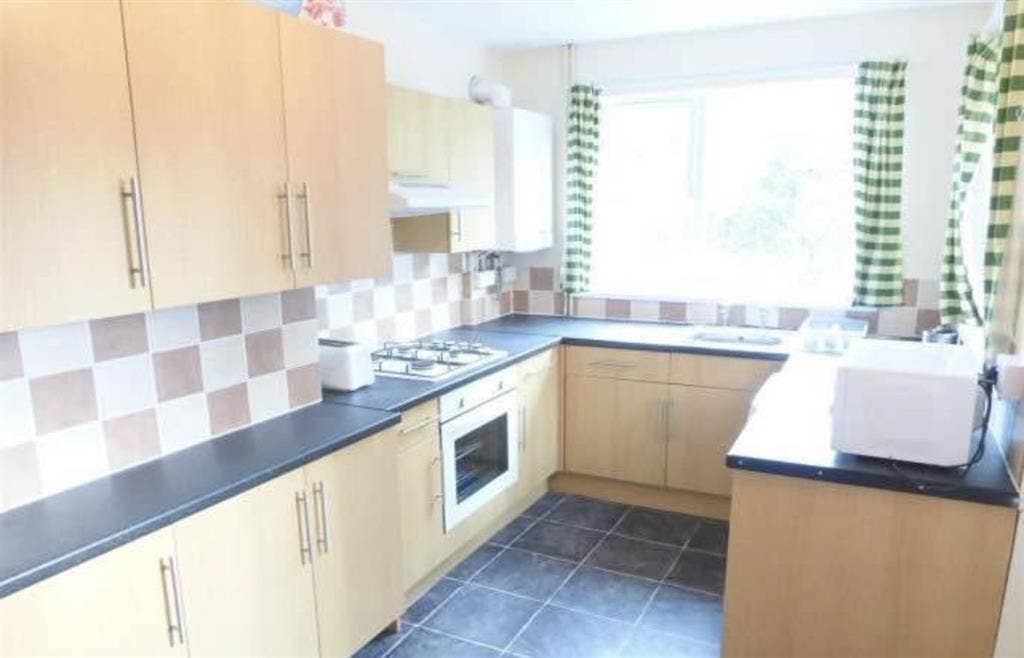 £ double bedroom