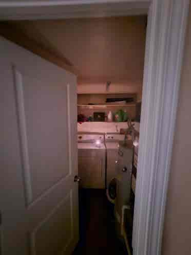 Room for rent with washer and dryer