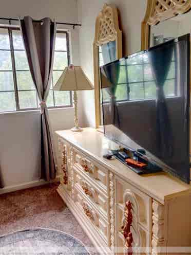 Private Bath one bedroom