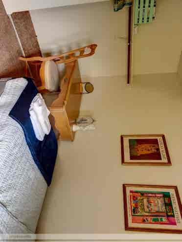 Private Bath one bedroom