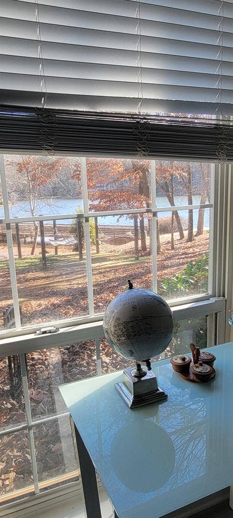 Looking for a roommate