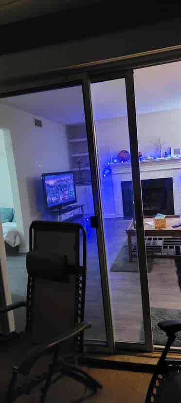 Looking for a roommate